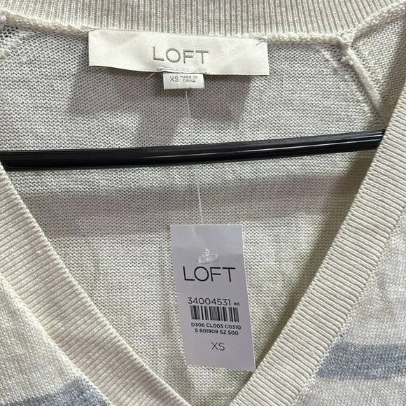 LOFT Knit V-neck,pullover,horizontal thin stripe sweater,super soft,multi color - Picture 9 of 10